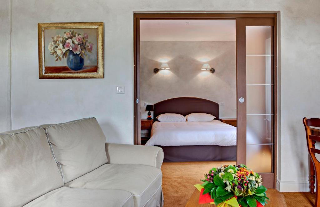 Hotel Beausejour Vic-sur-Cère 객실 사진